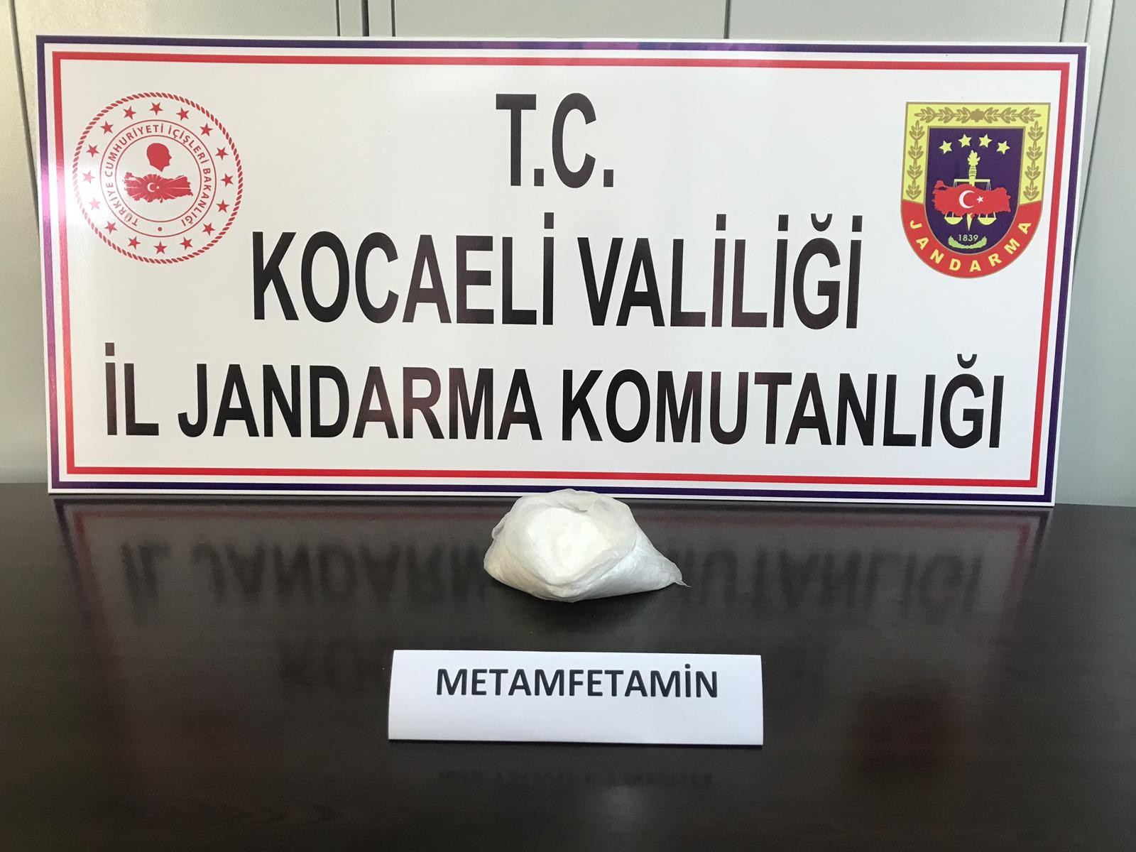 Kocaeli’de 575 gram metamfetaminin maddesi yakalandı