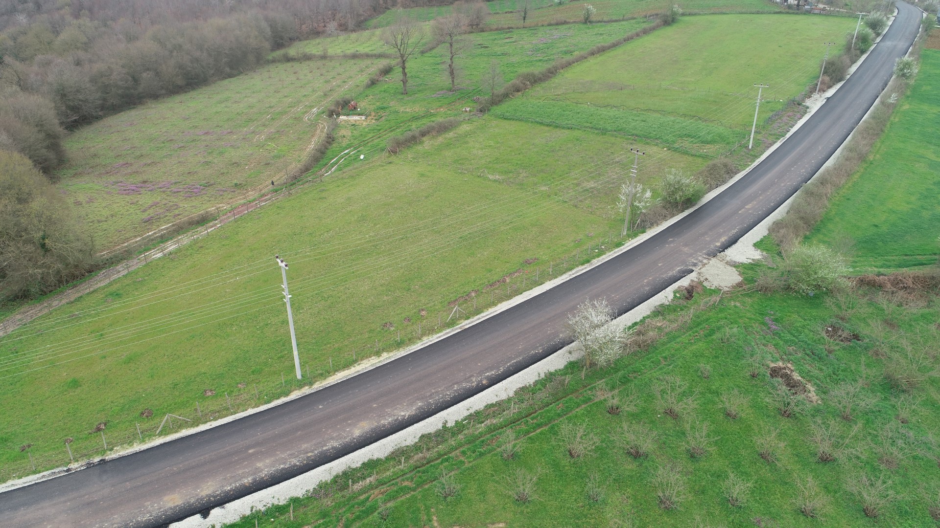 Büyükşehir Belediyesi Tarafından Duraklı,Pınardüzü,Hüdaverdiler ve Duraçalı Köylerindeki Bazı Yollar  Yenilendi