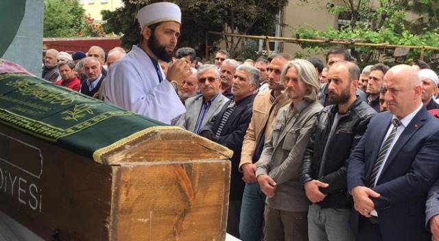 Çalıştığı fabrikada başörtüsü makineye sıkışan genç kadın öldü