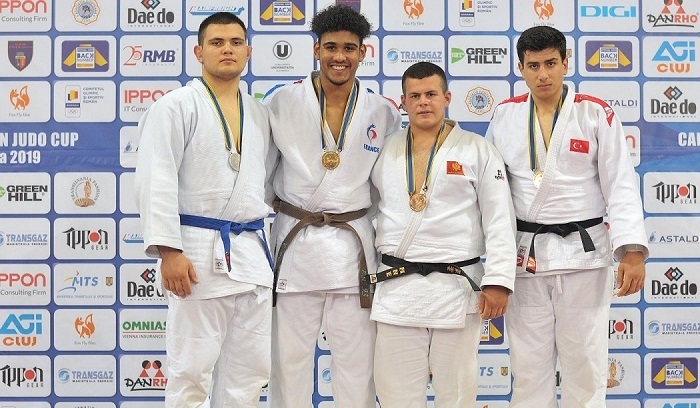 Kağıtsporlu Judocular Romanya’da destan yazdı