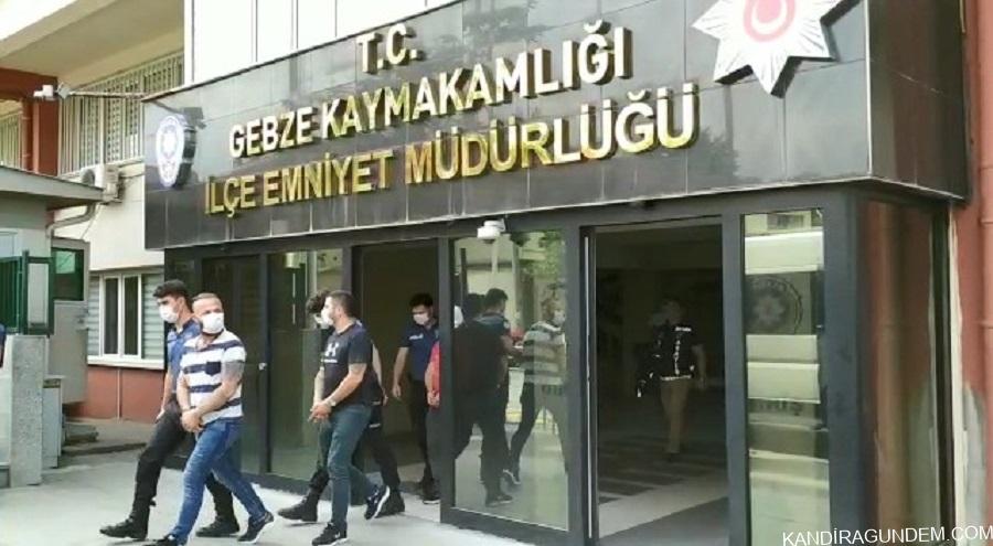 Rehin aldıkları kişiye zorla para çektirmeye çalışan şahıslar suçüstü yakalandı