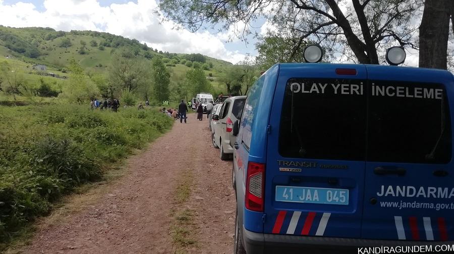 Şahinler’de Tartıştığı Karı Kocayı Tarlada Tüfekle Öldürdü